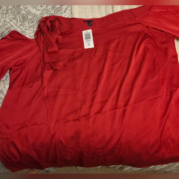 NWT Satin Front Tie Off-Shoulder Long Sleeve Blouse Hot Pink From Torrid Size 2 - Picture 5 of 9